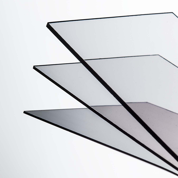 tömör polikarbonát lemez